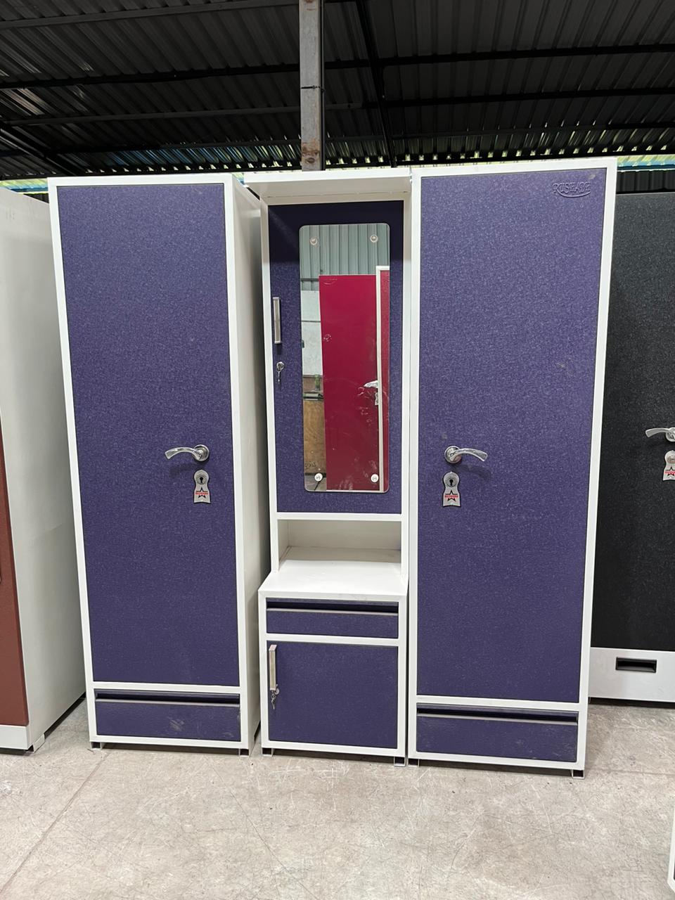 Steel cubord-https://i-media.vyaparify.com/vcards/products/9351/steel cubord.jpg Image